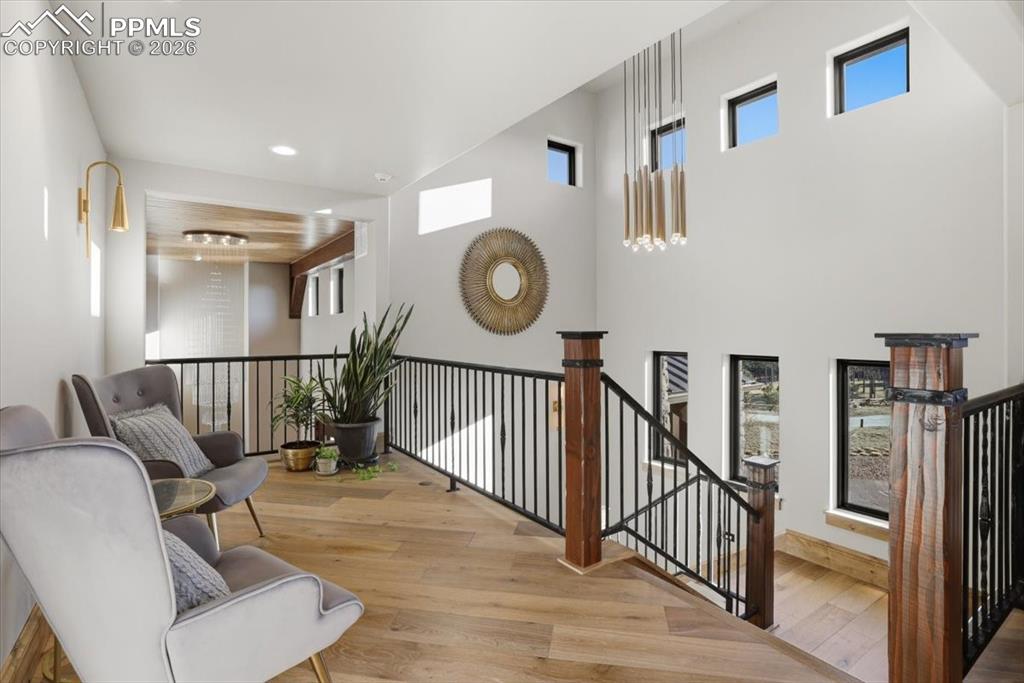 Image 36 of 50: Lifestyle Suite