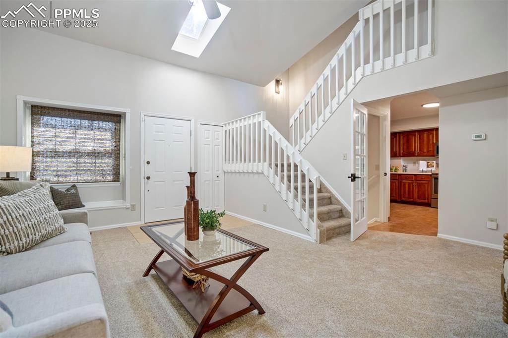 Image 10 of 50: Living Room