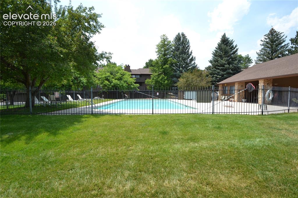 Image 43 of 43: Pool