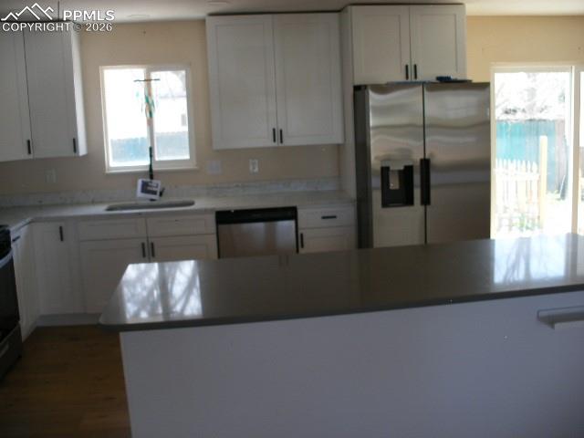 Image 10 of 39: Kitchen