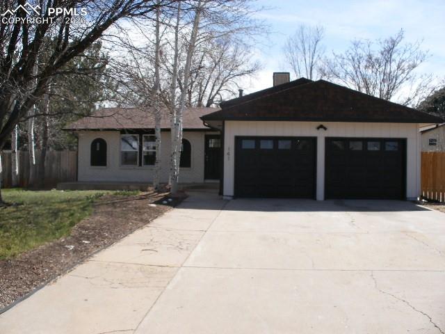 Image 4 of 39: Front of Structure