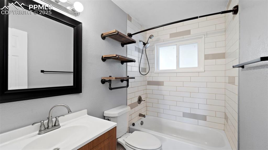 Image 16 of 37: 2nd full bathroom 