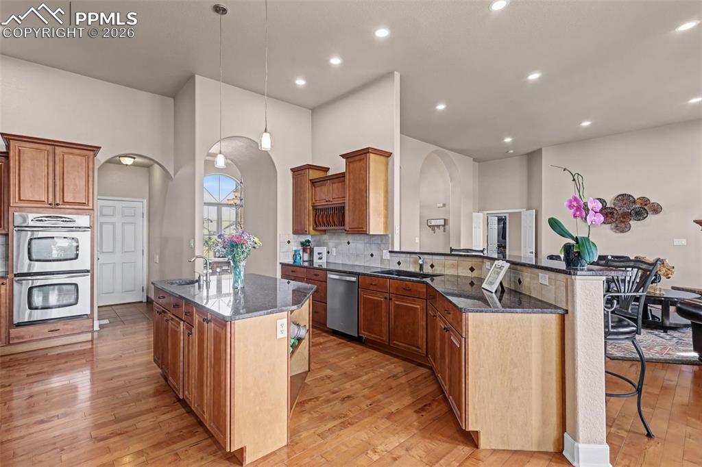 Image 16 of 50: No Description Available