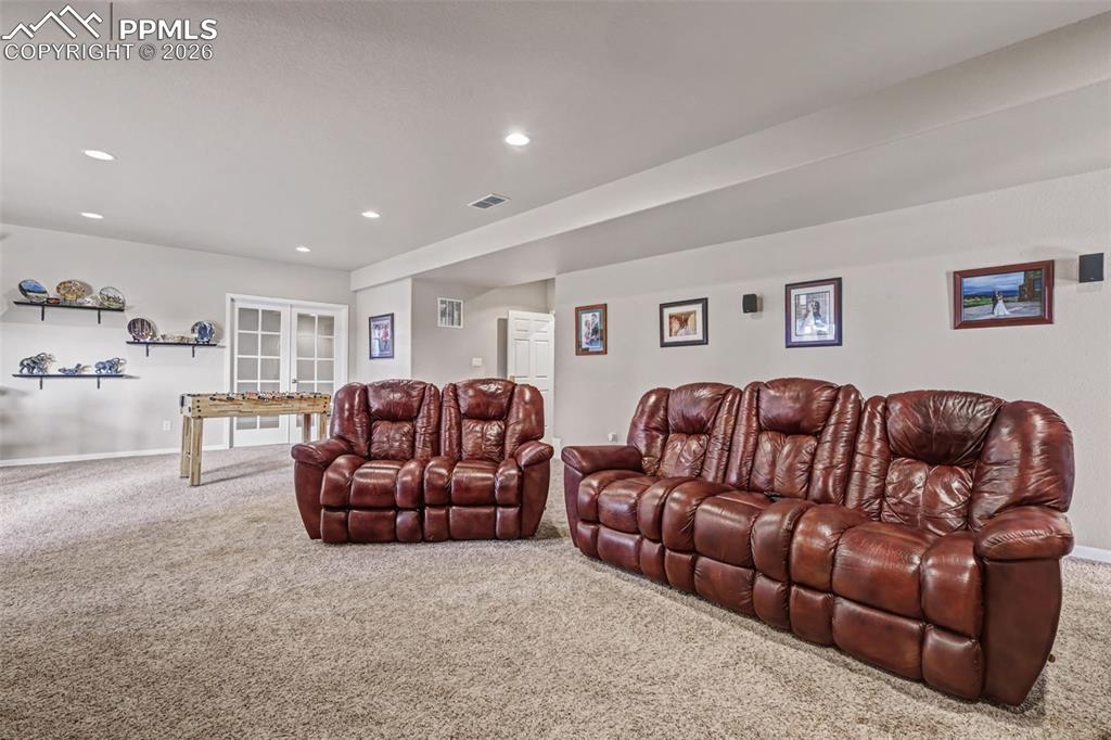 Image 34 of 50: No Description Available