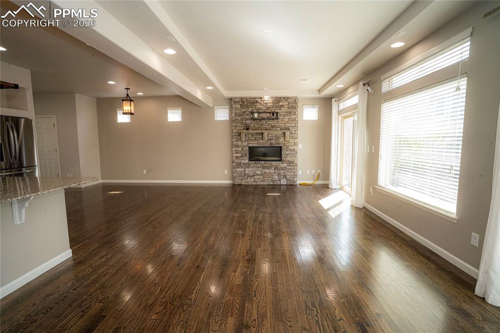 Image 11 of 49: Dining Room