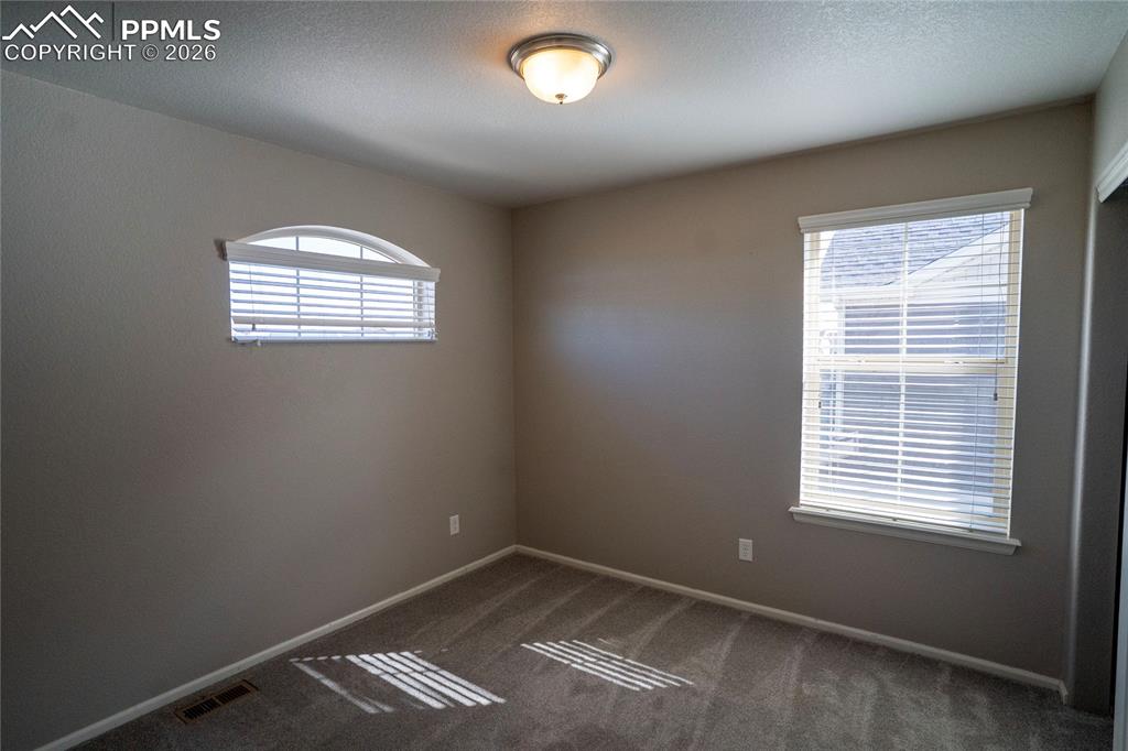 Image 19 of 37: Bedroom