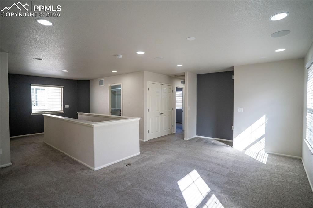 Image 24 of 37: Loft