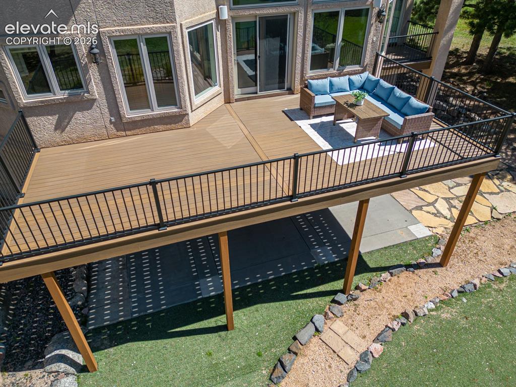 Image 17 of 50: Redone composite deck