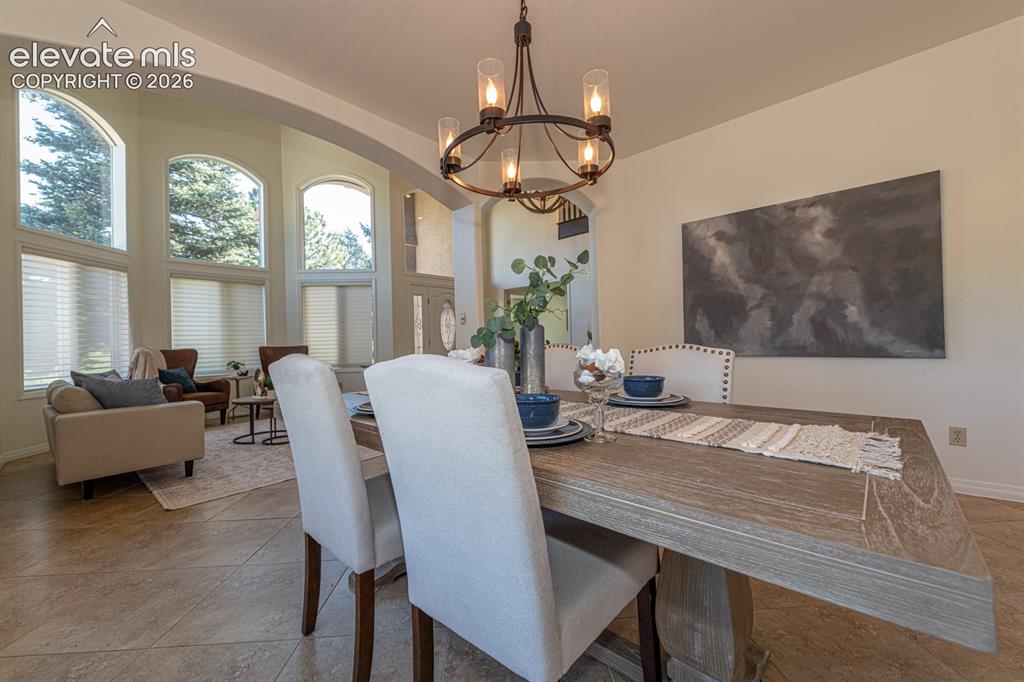 Image 5 of 50: Front dining room