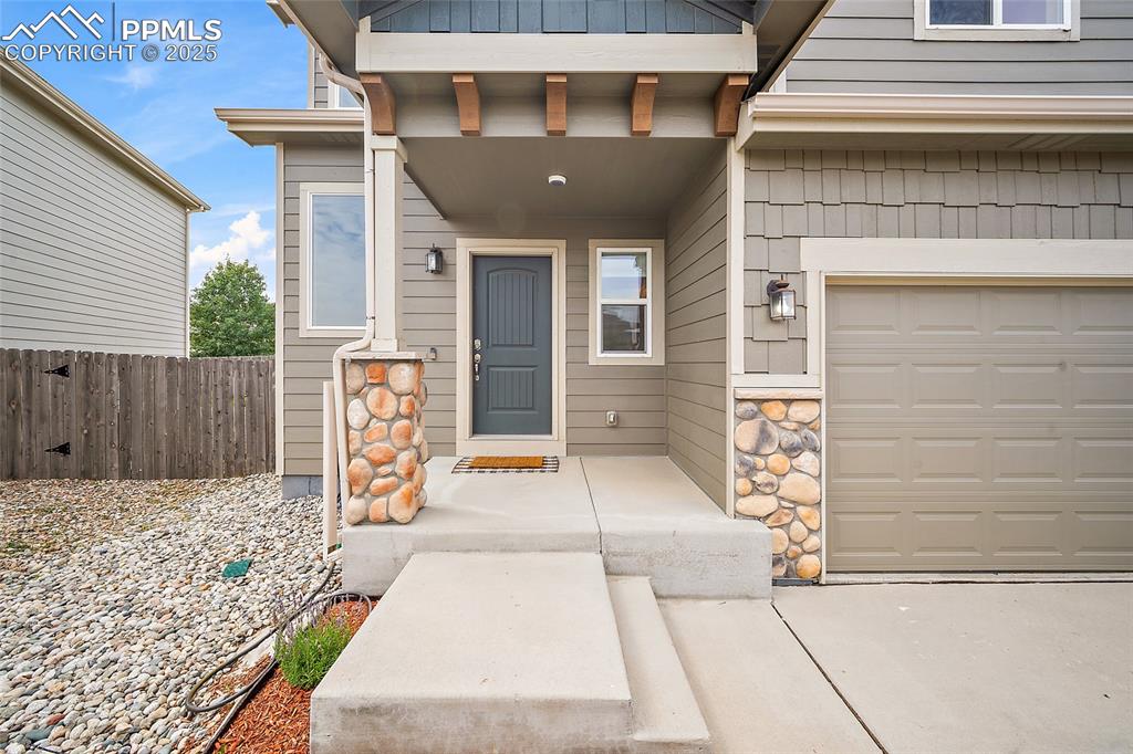 Image 3 of 43: Entry