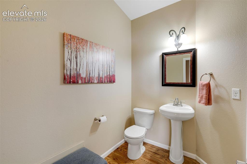Image 15 of 49: Bathroom