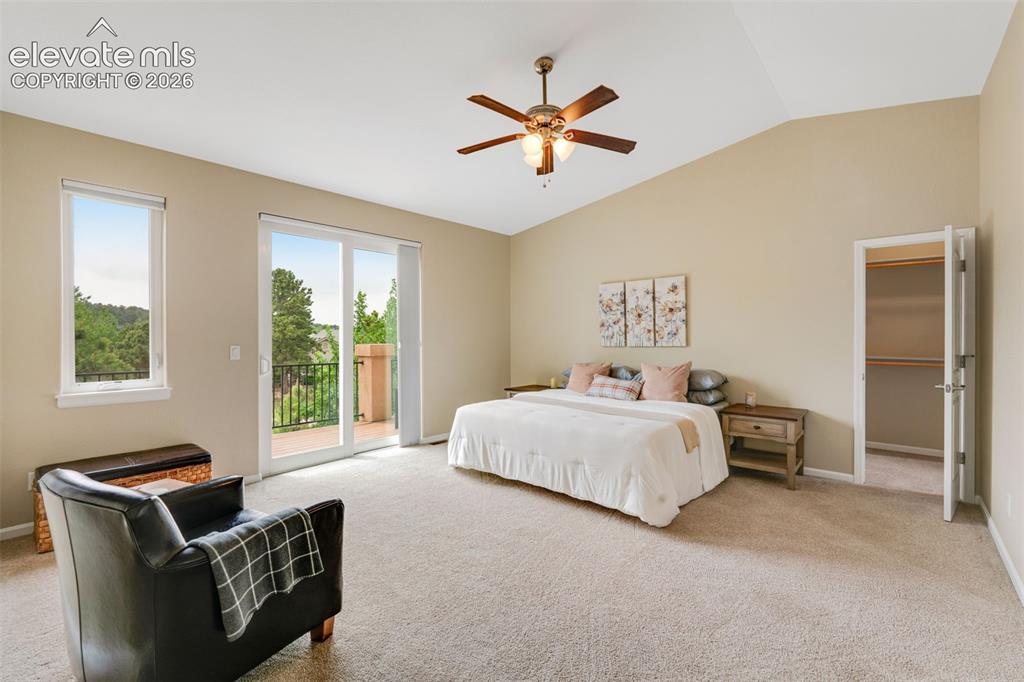 Image 16 of 49: Bedroom