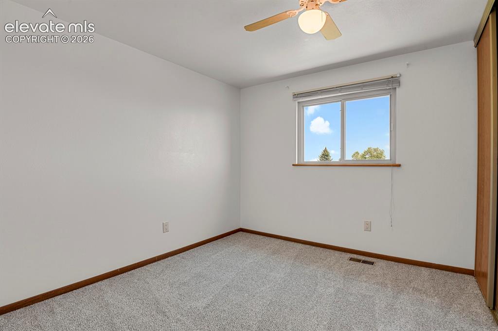 Image 15 of 19: Bedroom