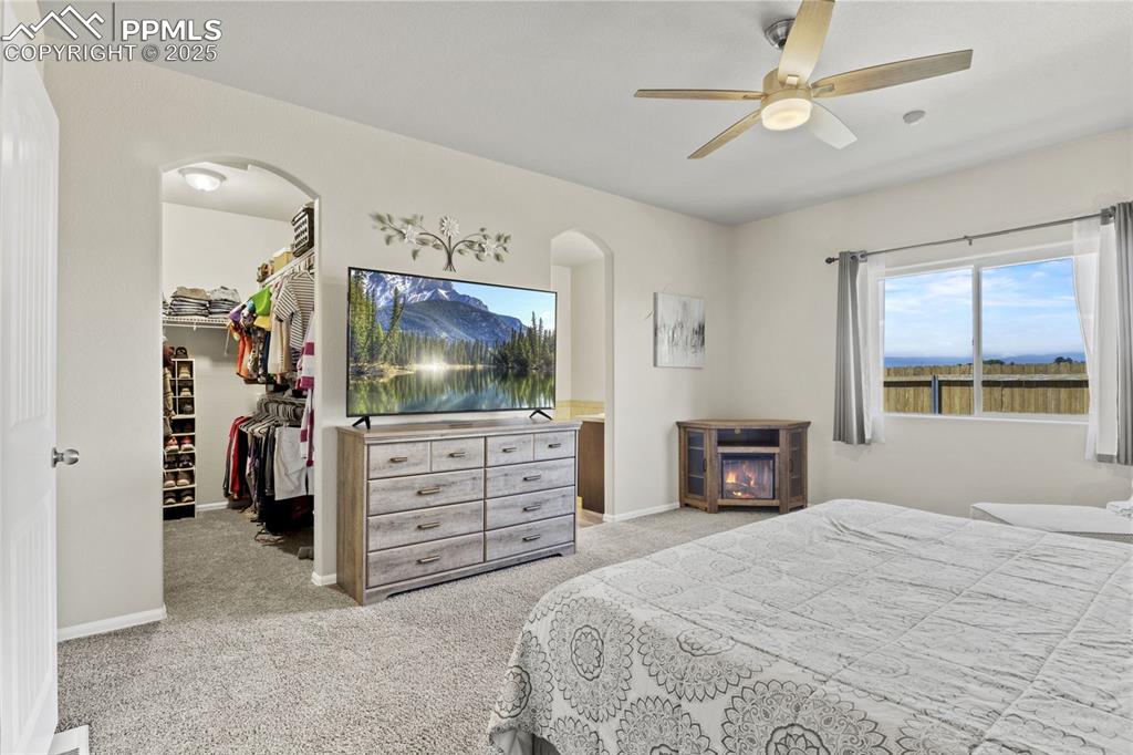 Image 20 of 46: Master Bedroom