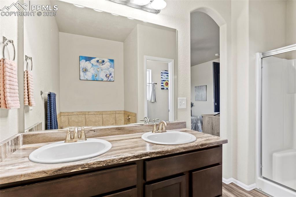 Image 22 of 46: Master Bathroom