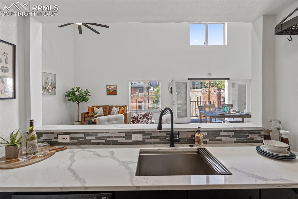 Image 13 of 42: Kitchen
