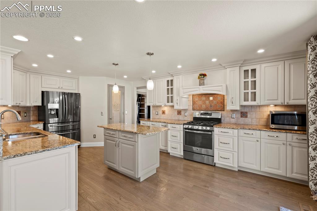 Image 10 of 49: Kitchen with all the upgrades.