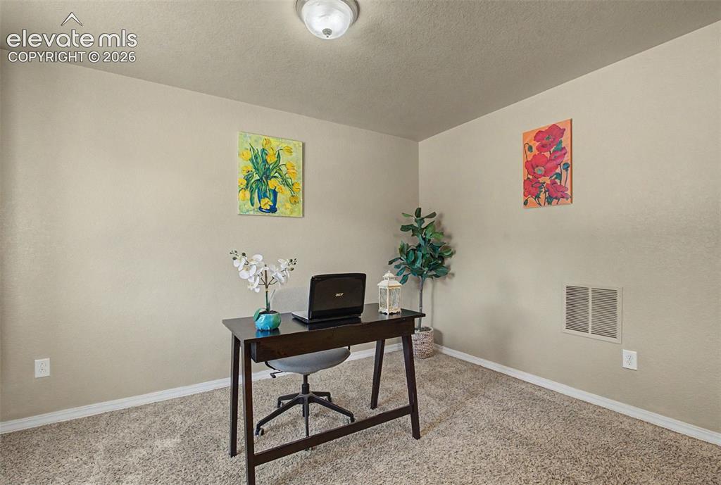 Image 5 of 42: Flex Space at Front Entryway