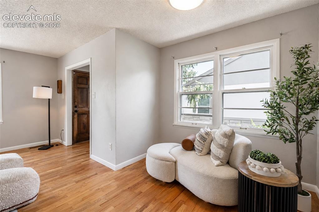 Image 6 of 50: Living room - main floor