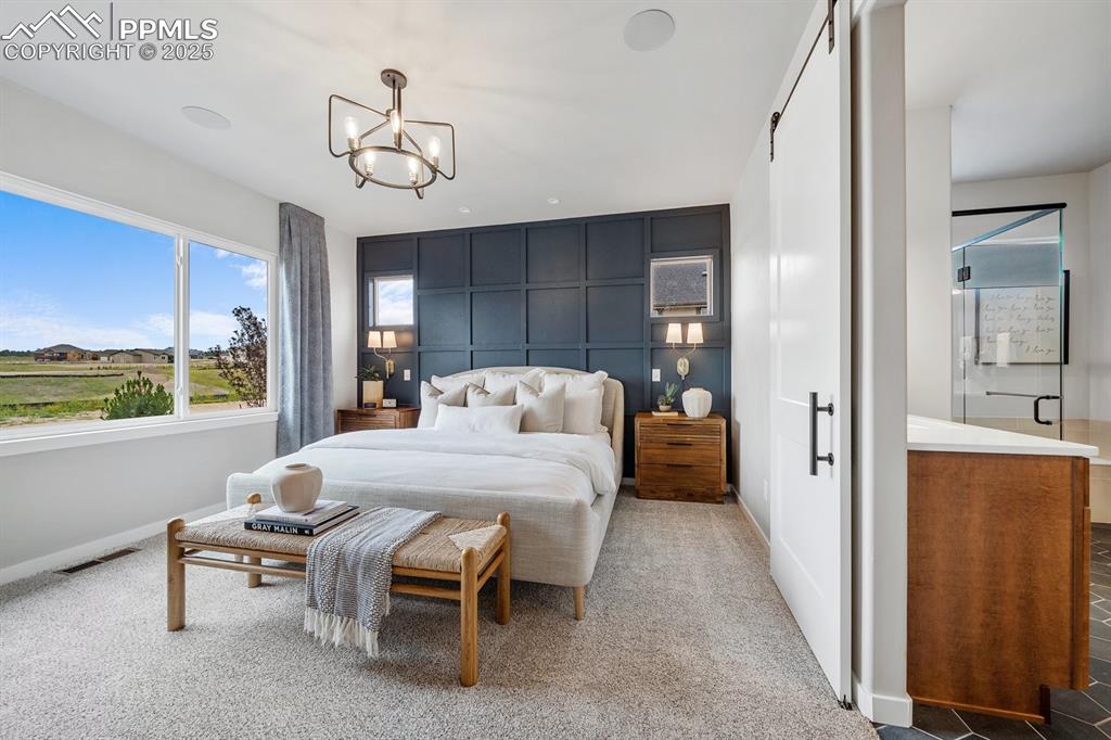 Image 14 of 48: Bedroom