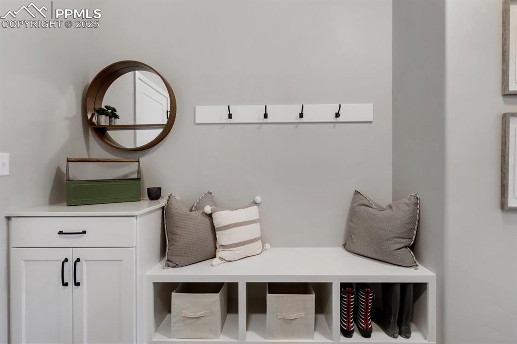 Image 25 of 48: Mud Room