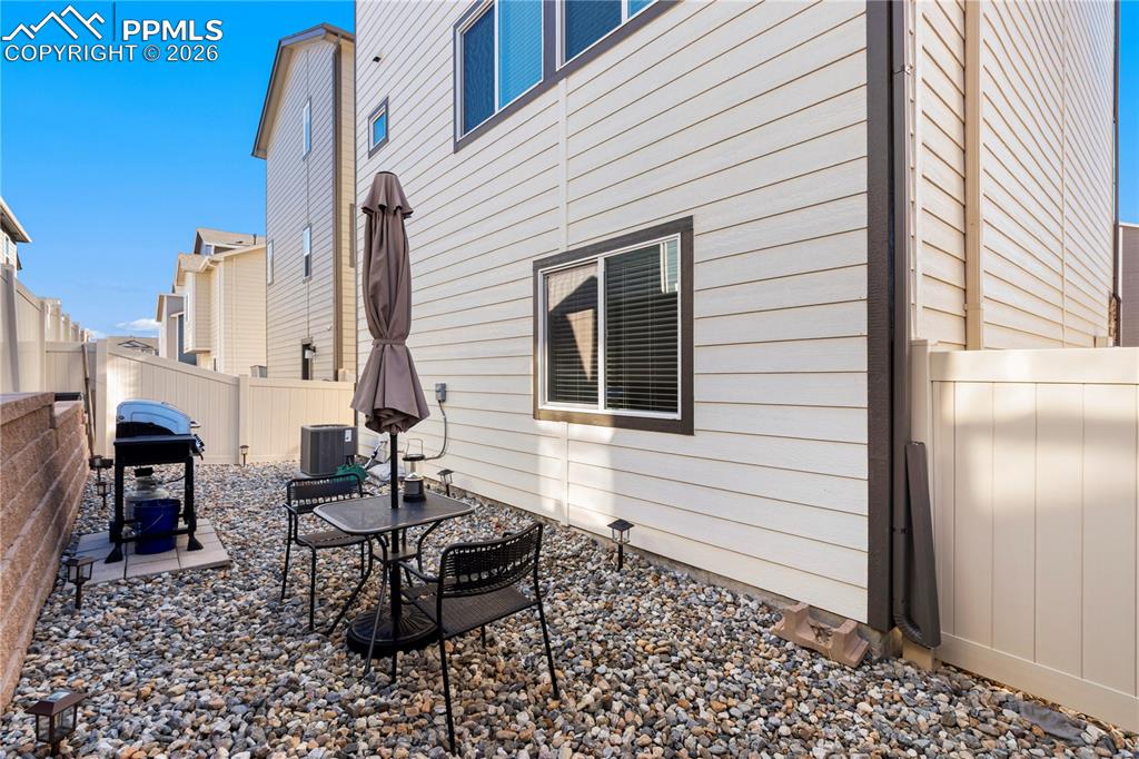 Image 28 of 42: Patio