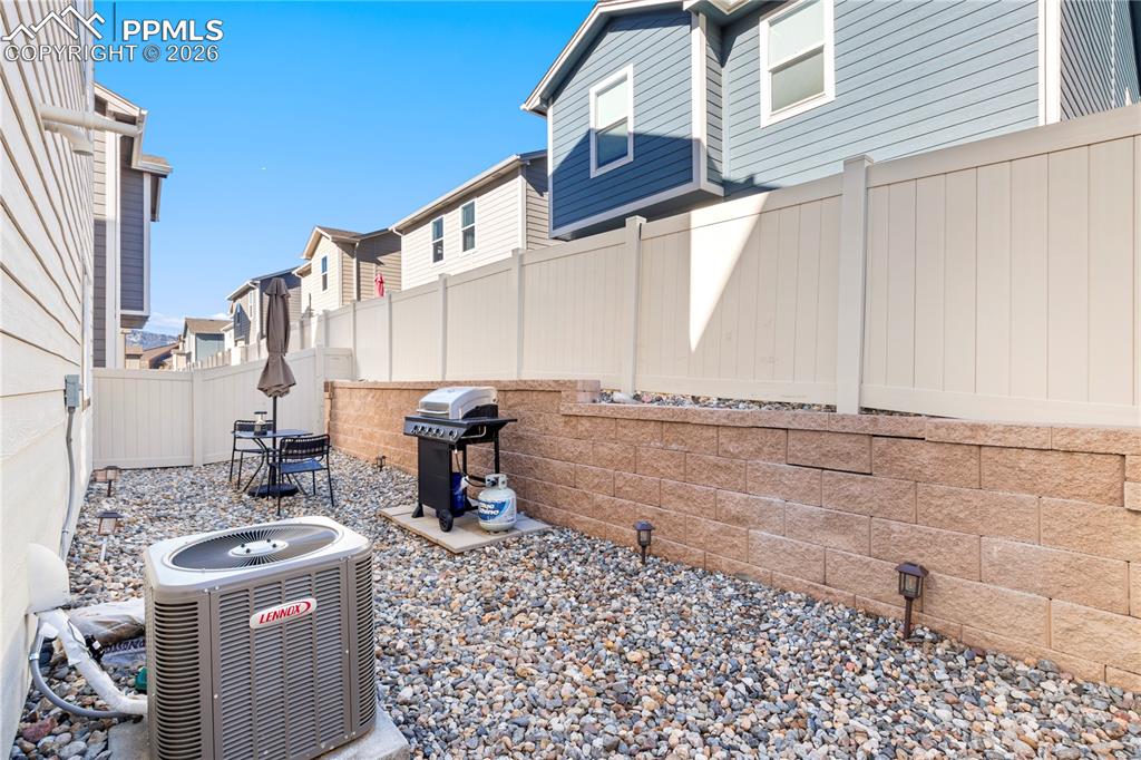 Image 30 of 42: Patio