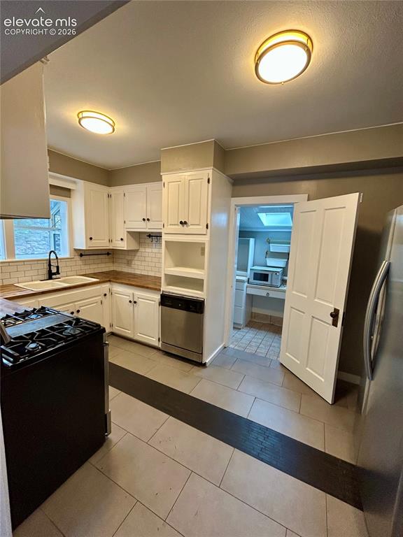 Image 7 of 45: Main House/602: Remodeled kitchen