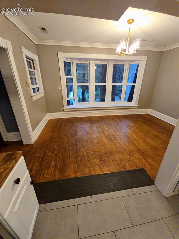 Image 9 of 45: Main House/602: Dining room off the kitchen & LR
