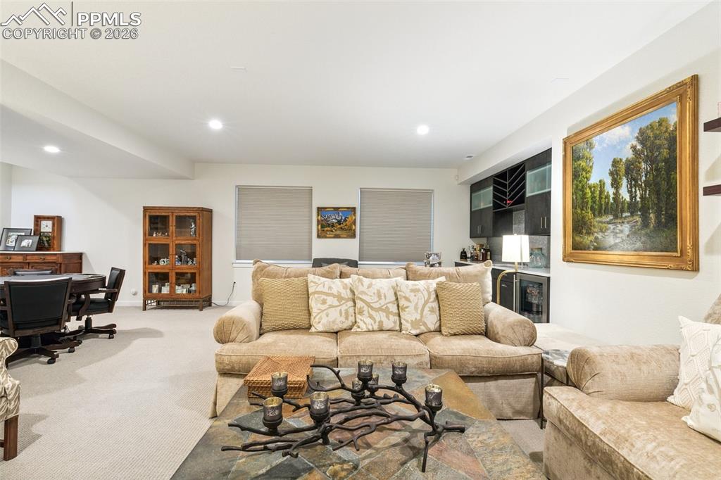 Image 32 of 37: Family Room