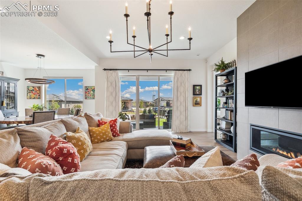 Image 4 of 37: Living Room