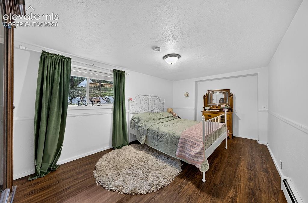 Image 43 of 50: Guest house- bedroom #1