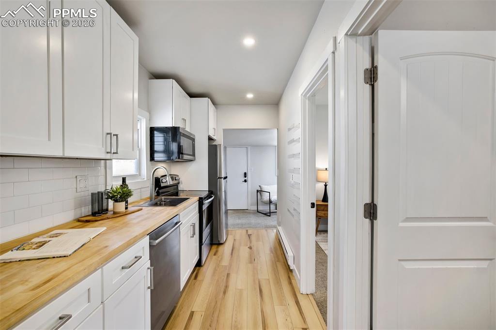 Image 11 of 36: All the space you need without a huge cleanup.