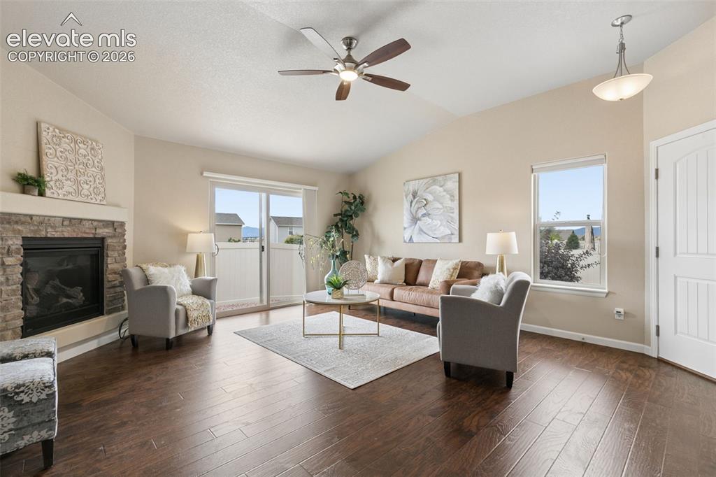 Image 10 of 41: Living Room