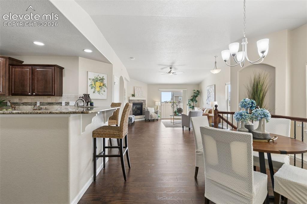 Image 11 of 41: Dining Area