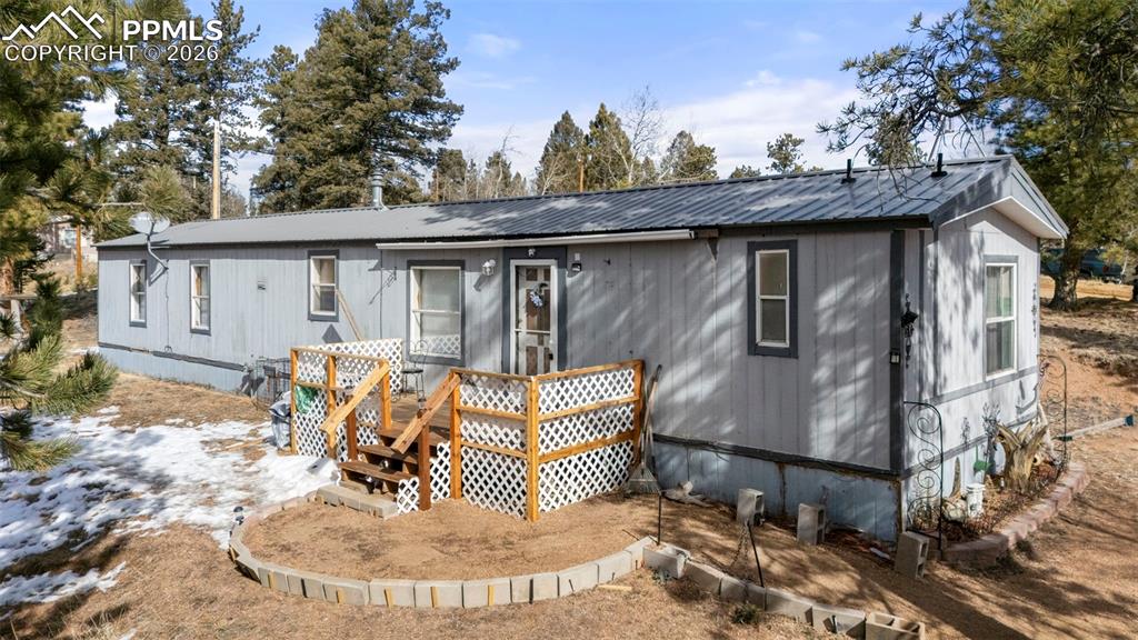 Image 21 of 32: Back of Structure