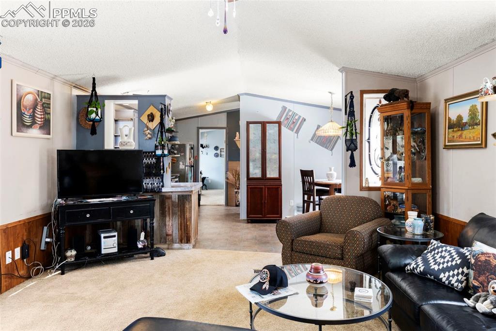 Image 7 of 32: Living Room