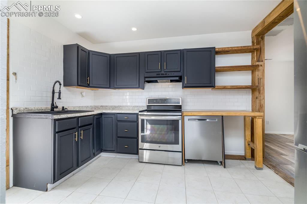 Image 8 of 40: Main House