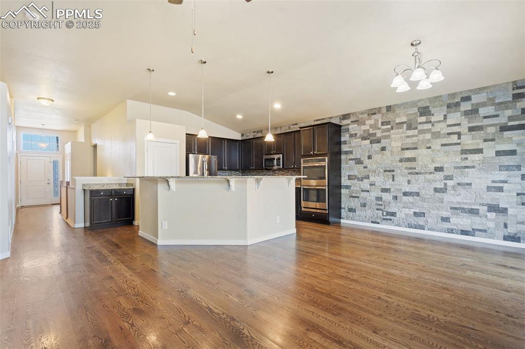 Image 10 of 37: Kitchen