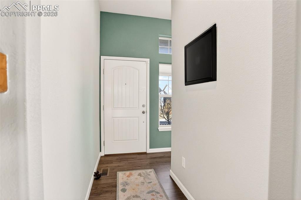 Image 10 of 34: Entrance Foyer