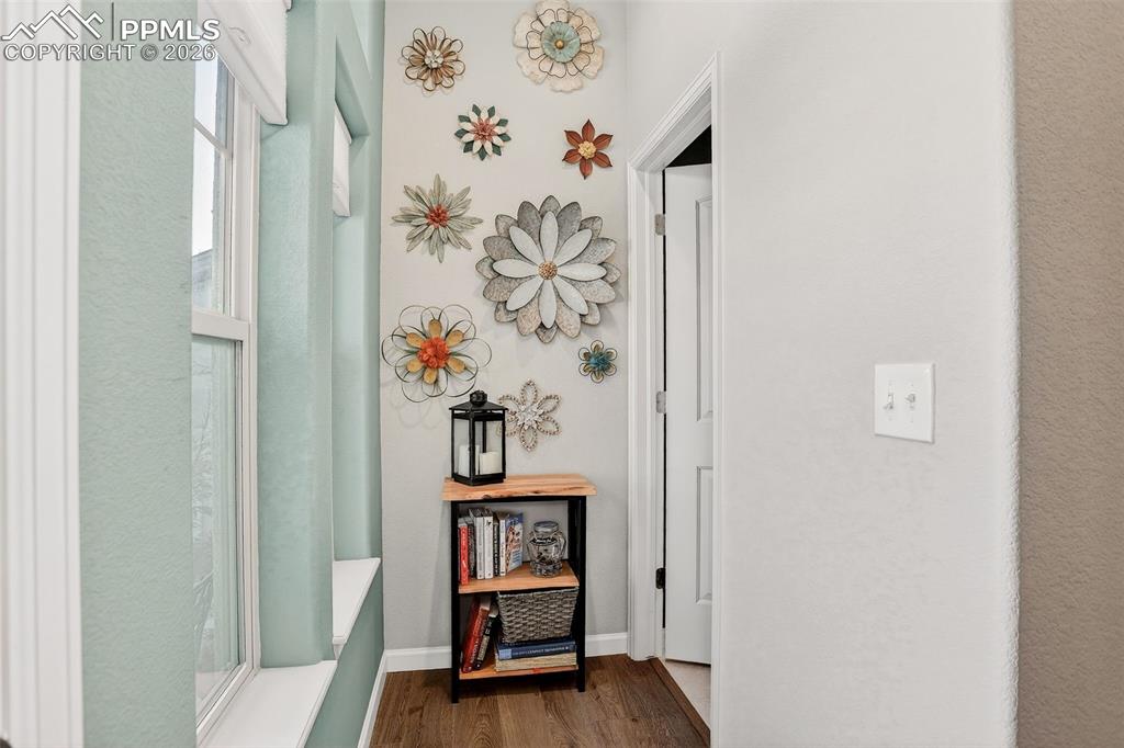 Image 11 of 34: Entrance Foyer