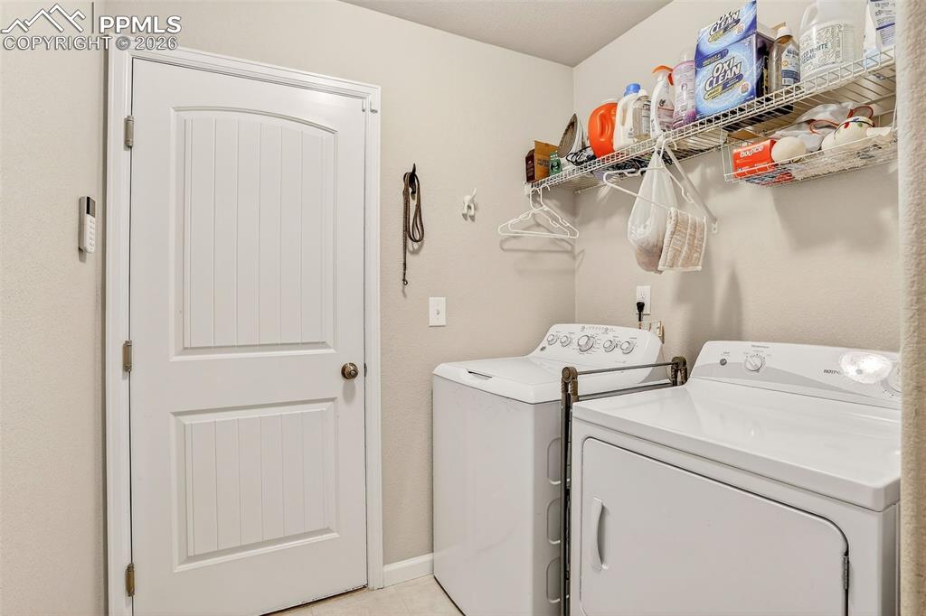 Image 26 of 34: Laundry