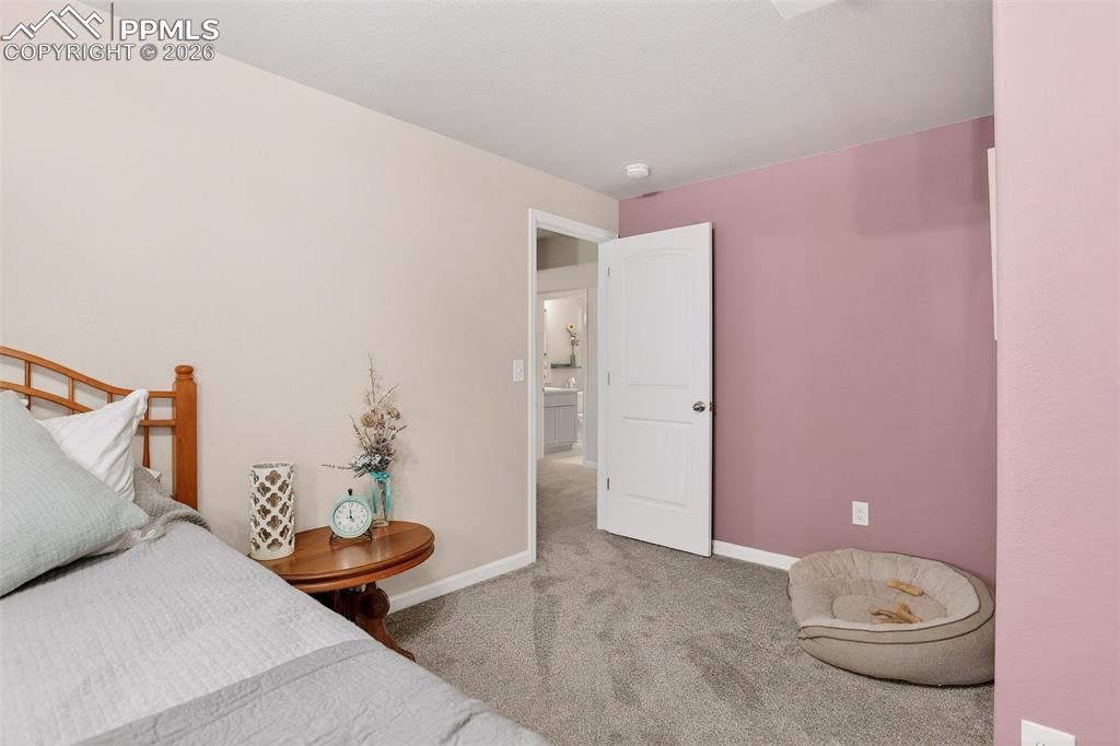 Image 28 of 34: Bedroom