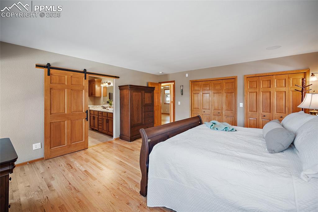 Image 19 of 49: Master Bedroom