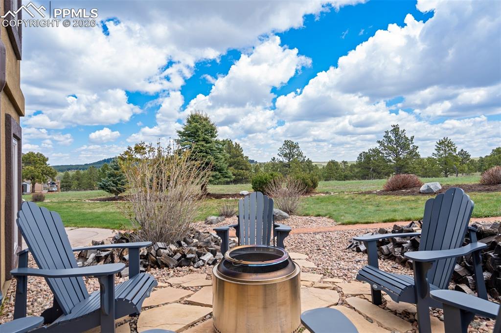 Image 49 of 50: Patio