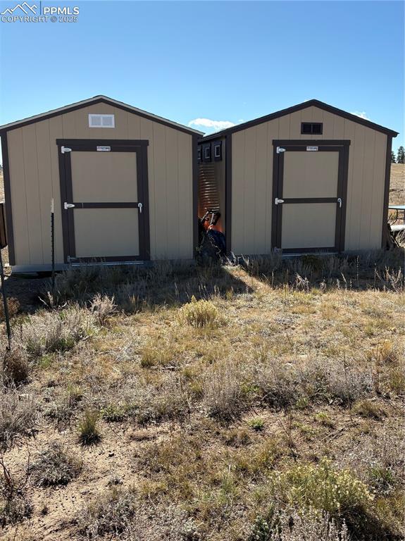 Image 25 of 32: View of shed