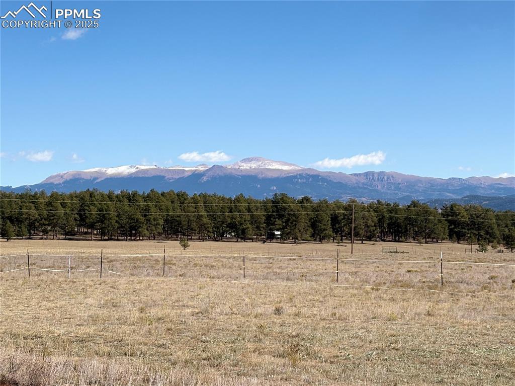 Image 29 of 31: Mountain view with rural landscape