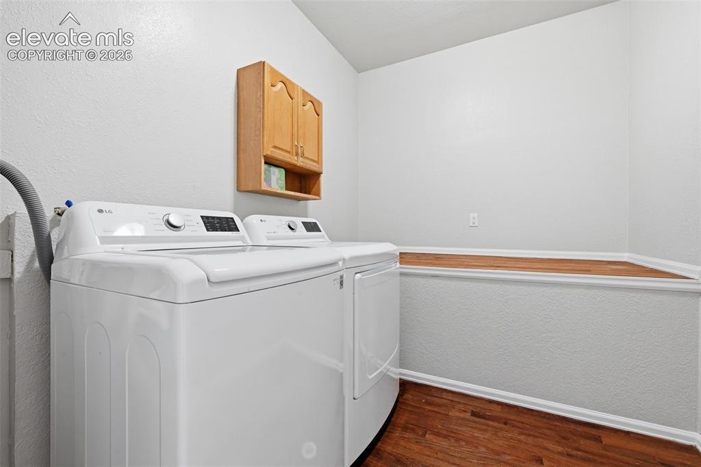 Image 31 of 35: Laundry