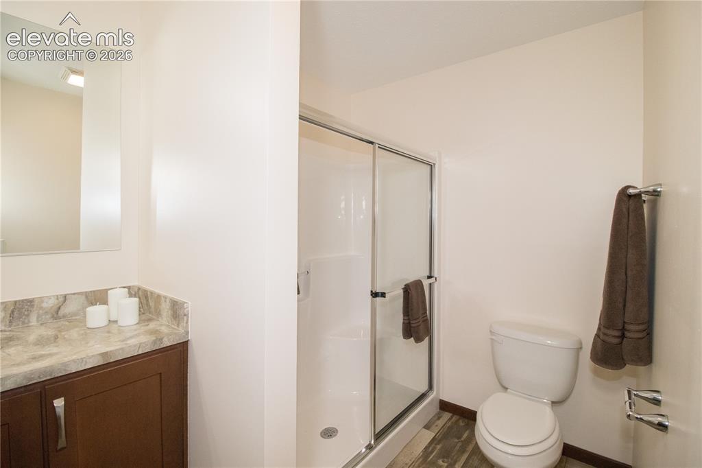 Image 20 of 30: Bathroom
