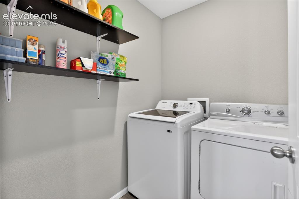 Image 23 of 31: Laundry